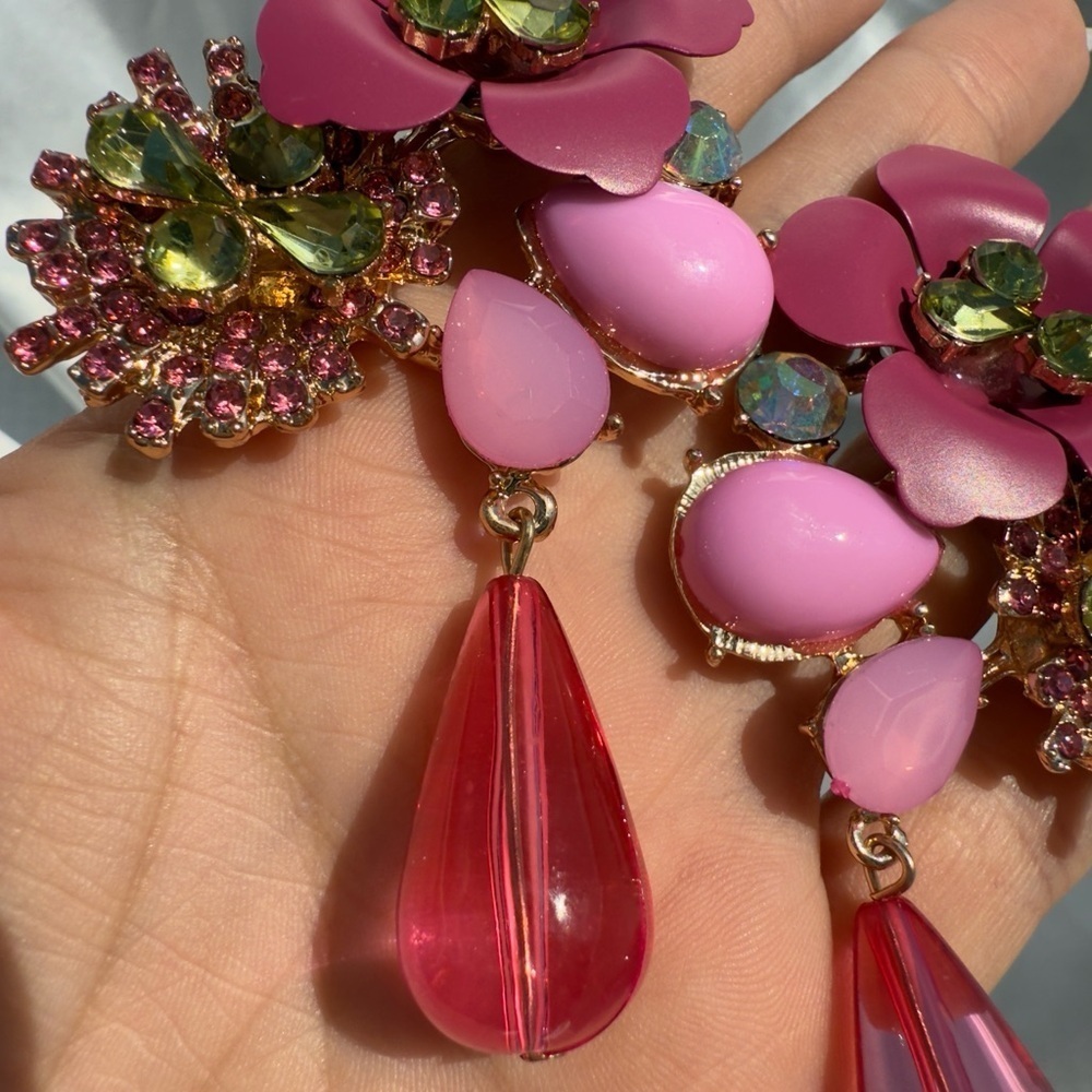 ..Floral Multicolor water droplet Earrings - Picture 6 of 8